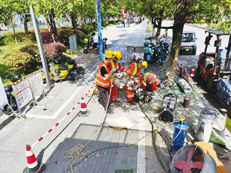  干河街道UV-CIPP紫外光固化修复